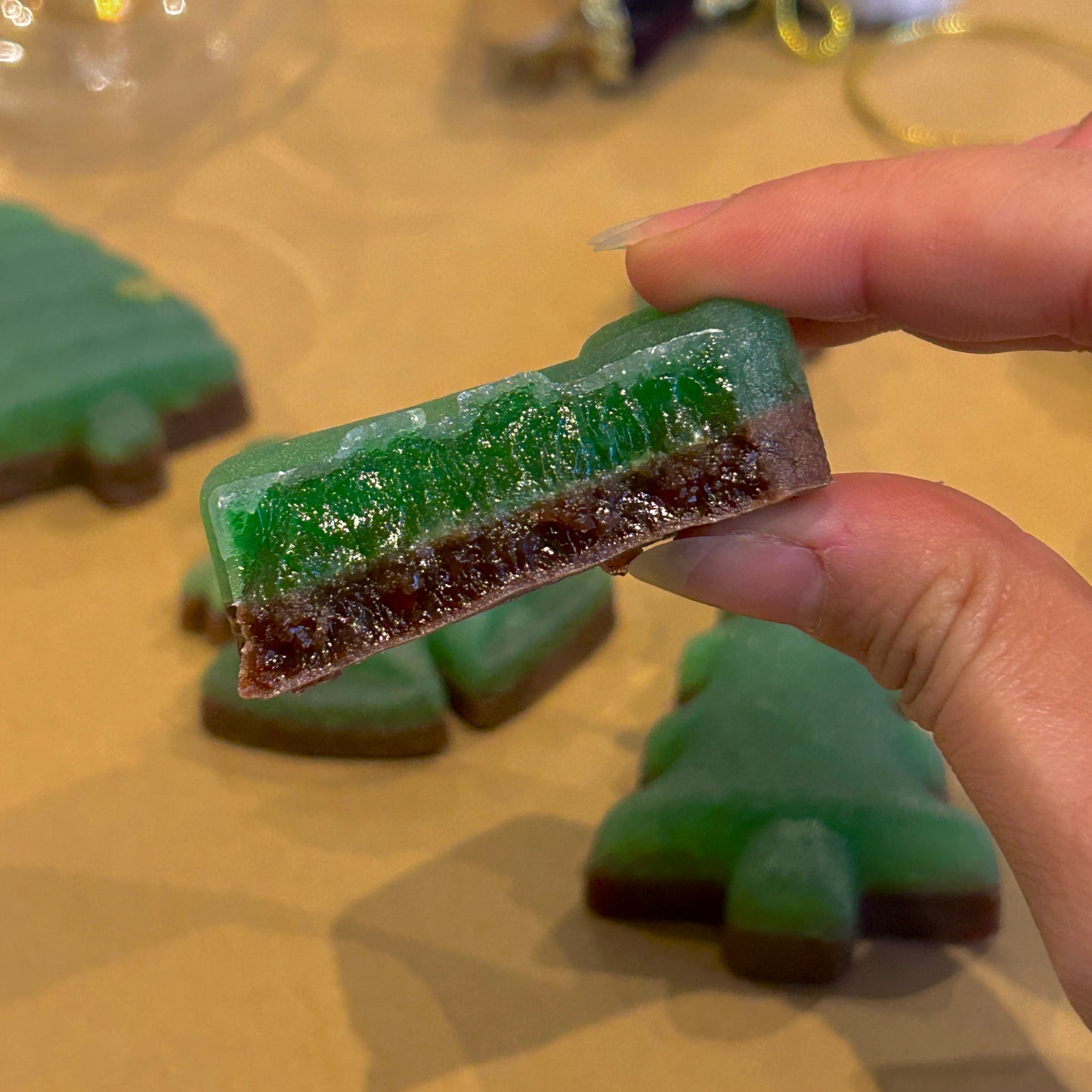 Crystalicious Snacks Christmassy Mint Chocolate inside